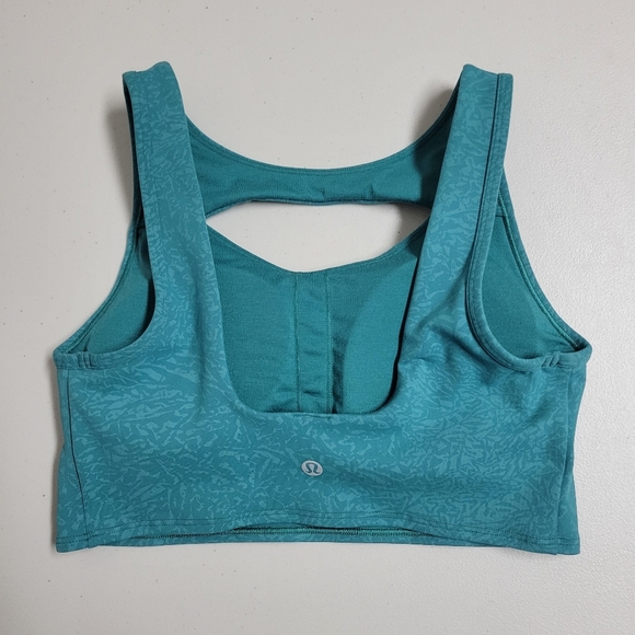 Lululemon Everlux Cut-Out Train Bra. - Picture 6 of 10